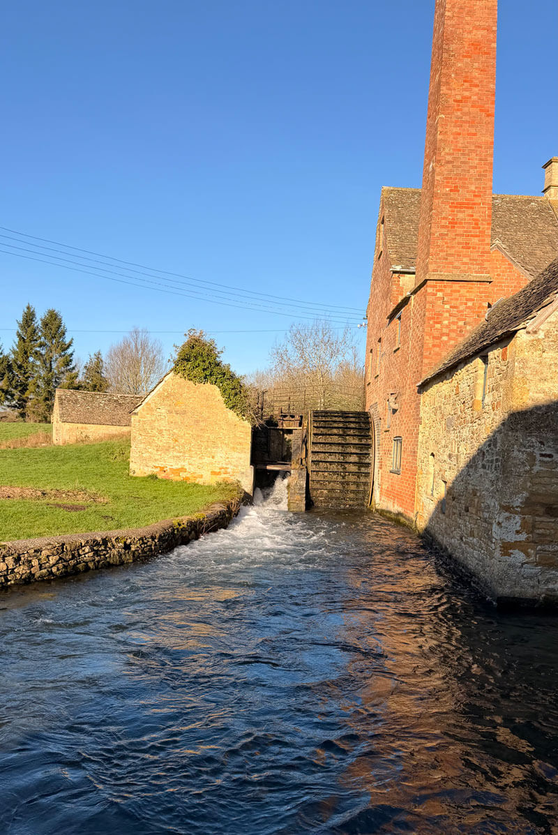 The old mill on the circular walk from Bourton-on-the-Water through Lower Slaughter, Cotswolds