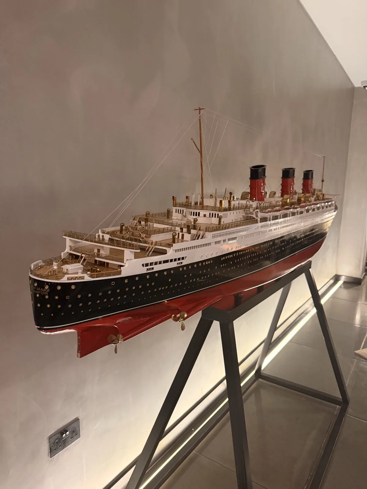 A model 1920s ocean liner mounted in the lobby at Sea Containers London, the detail that explains the whole design concept