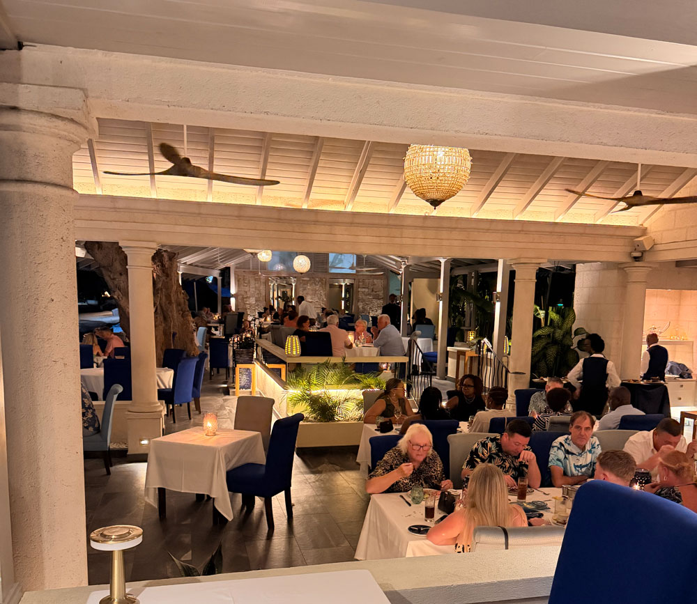 Live-saxophone-music-at-The-Tides-Holetown