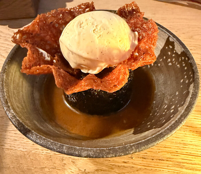 The-Coach-Treacle-Tart-with-Clotted-Cream